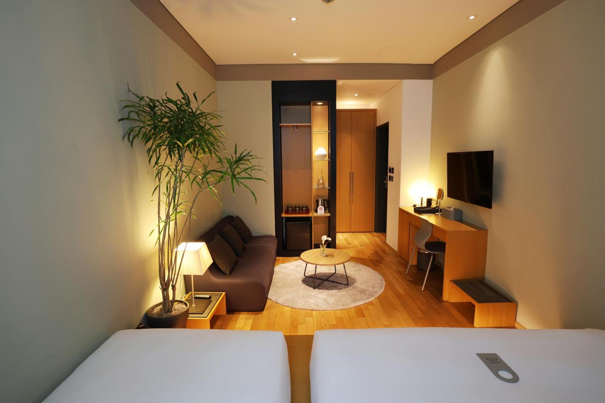 Seoul Hotel Shinshin Myeongdong エクステリア 写真