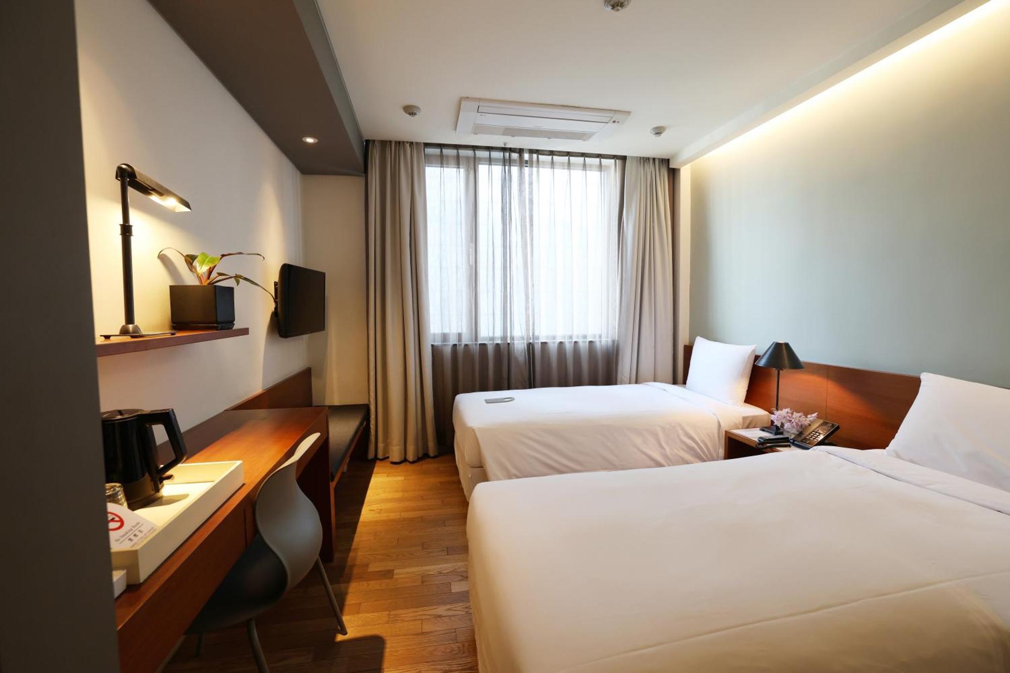 Seoul Hotel Shinshin Myeongdong エクステリア 写真