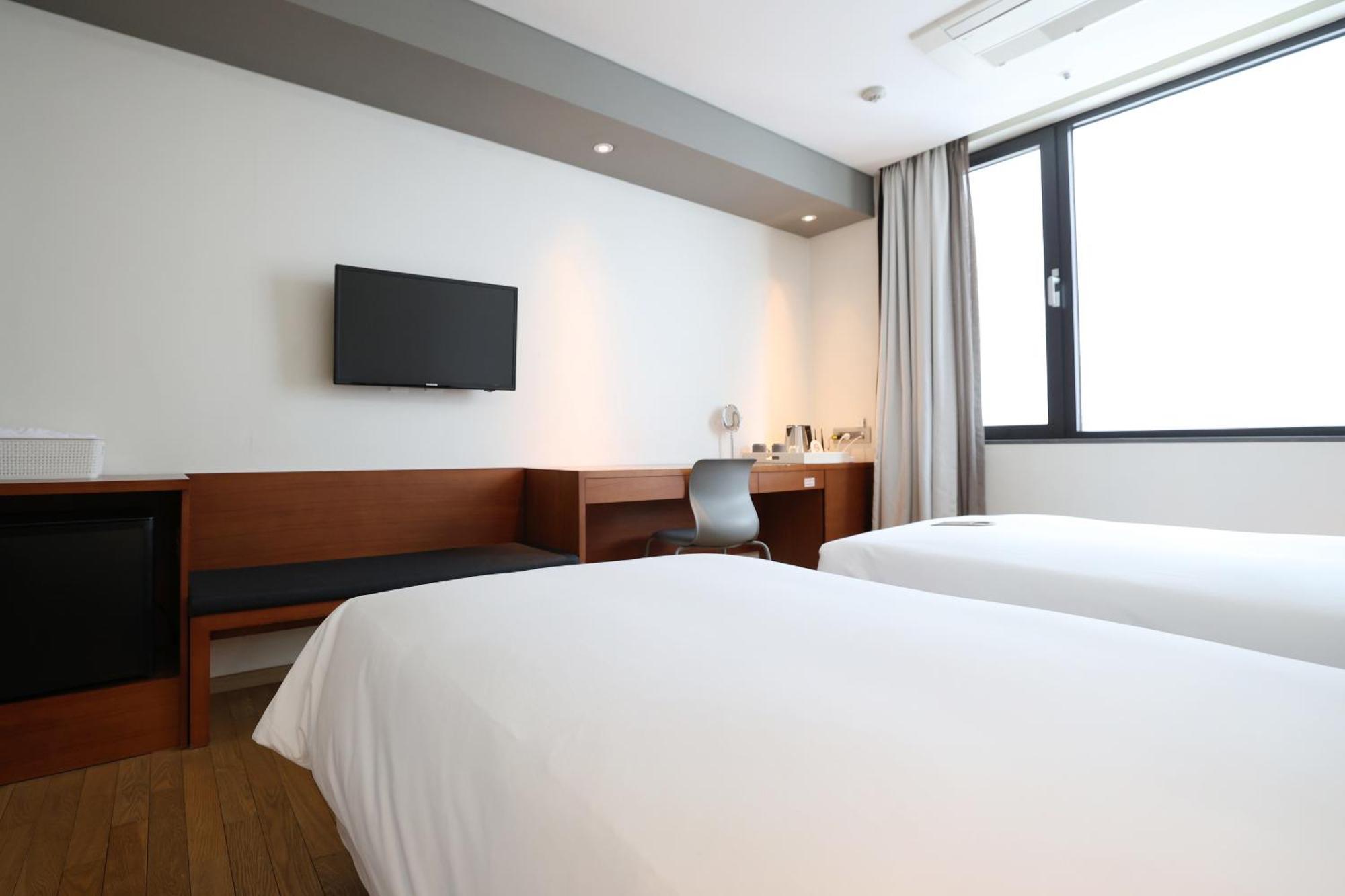 Seoul Hotel Shinshin Myeongdong エクステリア 写真